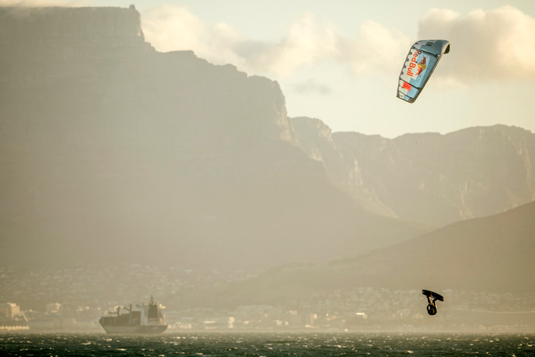 Red Bull King of the Air: the most extreme big air kiteboarding show on Earth | Photo: Red Bull