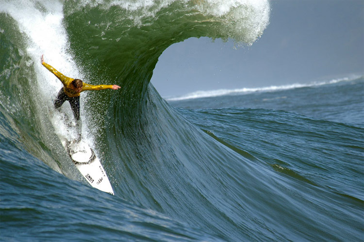 Adrenaline: only surfers know the feeling | Photo: Ed Grant