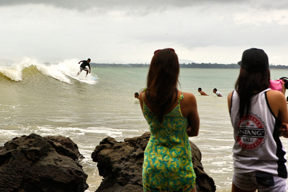 Surfing in Asia: fans are everywhere