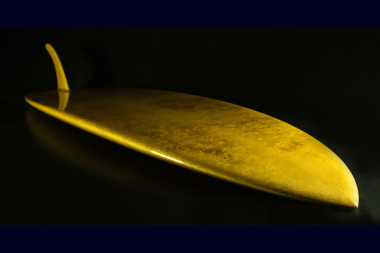 The Aureus: a 24-karat gold surfboard | Photo: Lux Surfboards