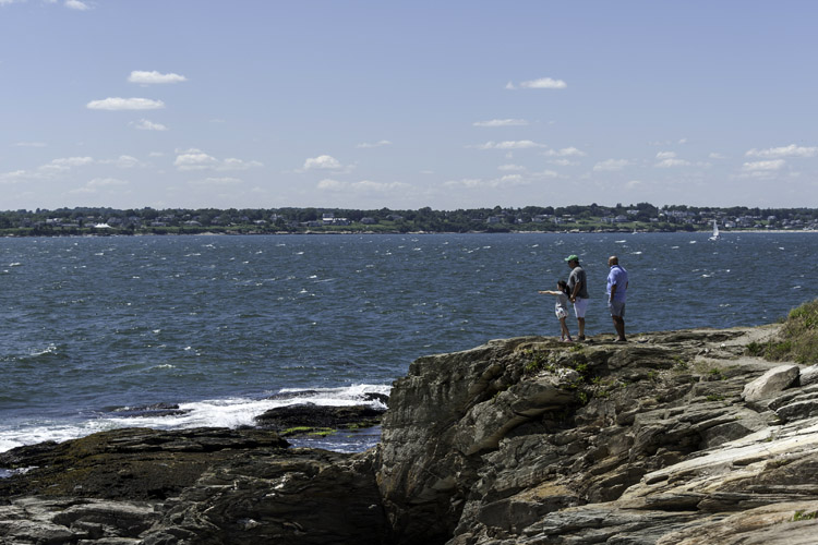 Beavertail State Park: enjoy the sights and protect your skin from the sun's harmful UV rays | Photo: Raw Element