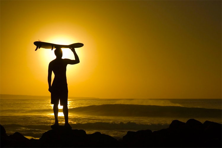 Sunscreen: protect your surfing skin from UV rays