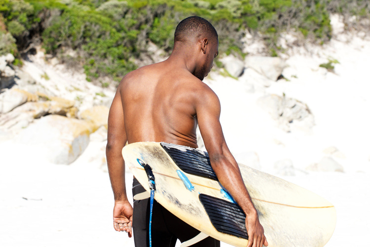 Black surfers: is racism inherent to the sport of surfing? | Photo: Shutterstock