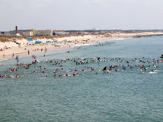 272 bodyboarders in Figueira da Foz: that's what we call crowded line-up