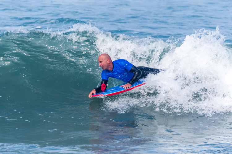 Bodyboarding: learning how to stall will let you enjoy better and longer waves | Photo: Shutterstock
