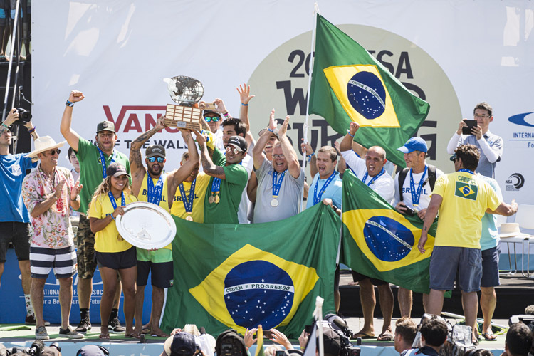 Team Brazil: winners of the 2019 ISA World Surfing Games | Photo: Reed/ISA