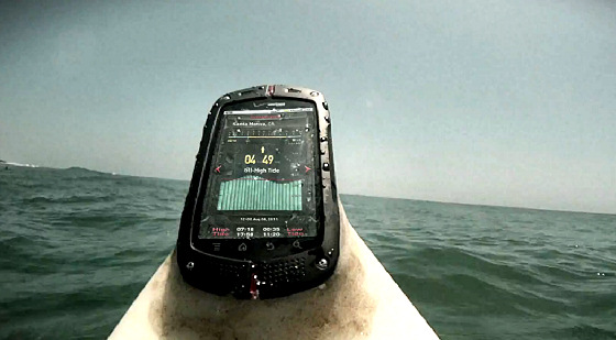 Casio G'zOne Commando: the smartphone made for surfing