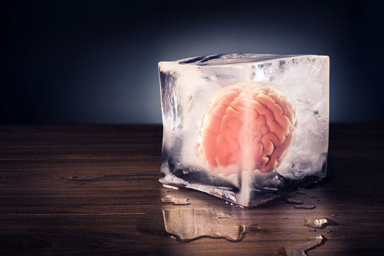 Cold stimulus headache: a condition that is triggered when something cold stimulates any area of our head | Photo: Shutterstock