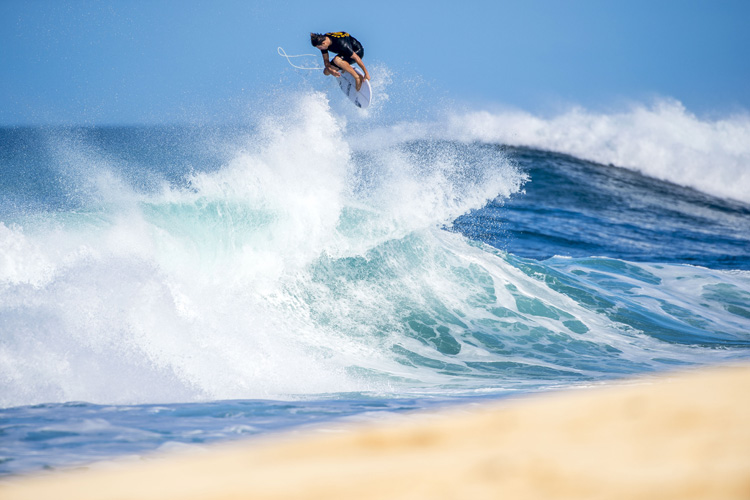Dane Reynolds: his Chapter 11 features plenty of signature airs | Photo: Moran/Red Bull