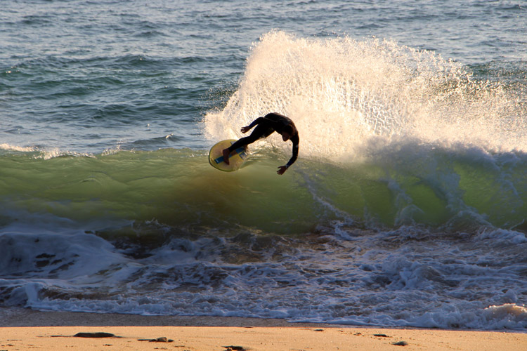 David Marques: a talented skimboarder from the sand spits of Faro, in Portugal | Photo: SurferToday