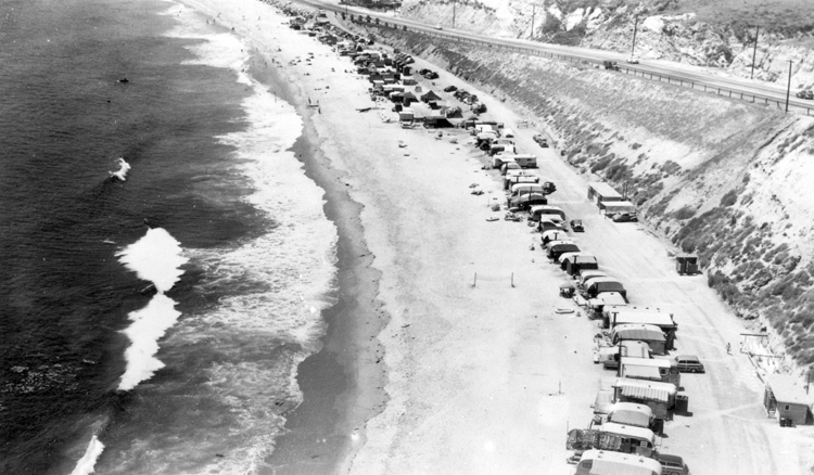 El Morro Beach: used as a trailer park back in the 1940s | Photo: Orange County Archives/Creative Commons