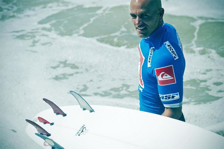 Five-fin setup: Kelly Slater approves the Nubster, the fifth surfboard fin