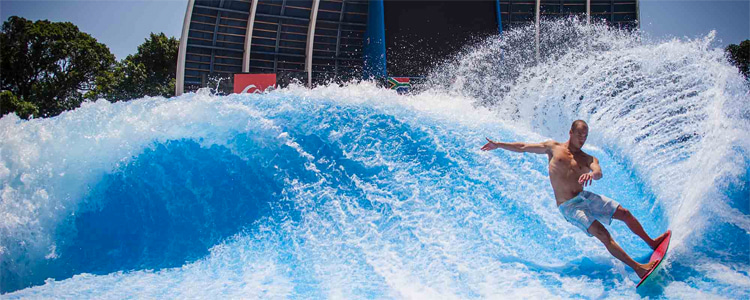 Flowriding: the sport uses a custome-shaped flowboard or a bodyboard | Photo: FlowRider