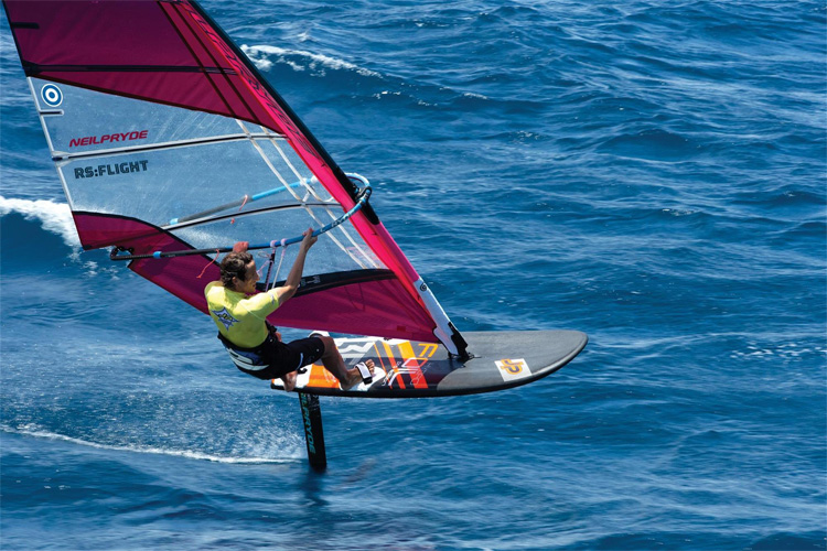 Foiling: NeilPryde also produces foiling equipment | Photo: NeilPryde