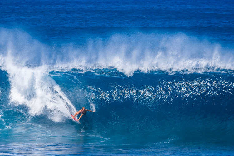 Jamie O'Brien: winner of the 2004 Rip Curl Pro Pipeline Masters | Photo: Red Bull