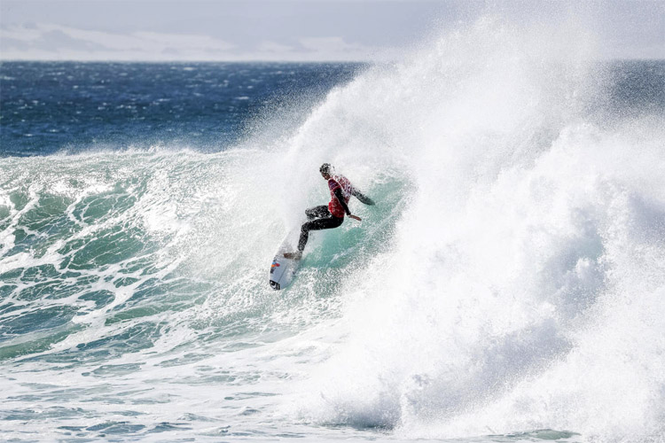 Jordy Smith: scoring a Perfect 20 at J-Bay | Photo: Tostee/WSL
