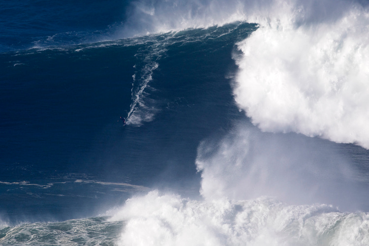 Kay Lenny: the Hawaiian surfer is chasing the 100-foot wave | Photo: Red Bull