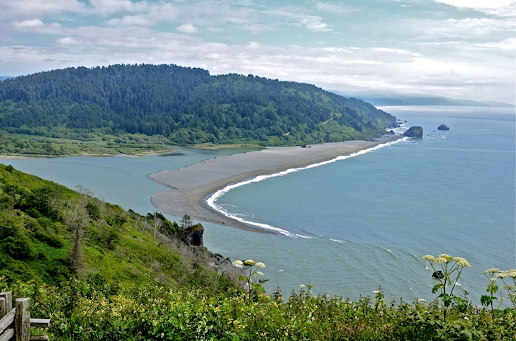 Klamath River: find the solid right-hand barrel | Photo: Linda Tanner/Creative Commons