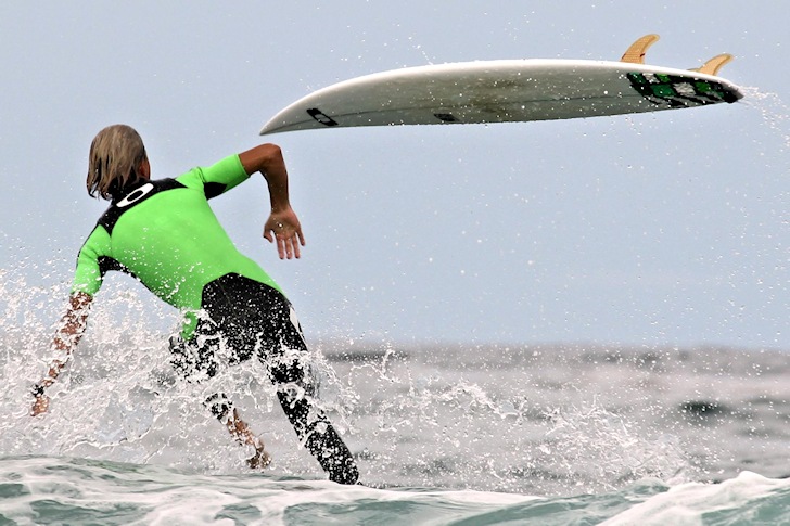 Surfboard leashes: we only remember them when something goes wrong | Photo: Neerav Bhatt