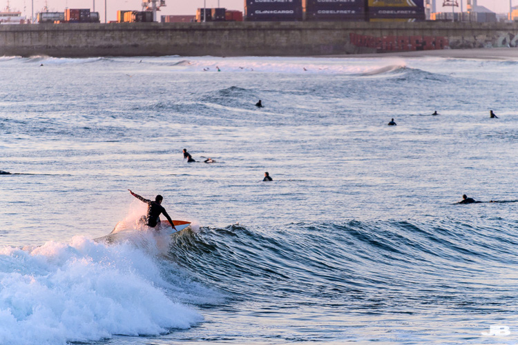 Matosinhos: the Portuguese break offers over 300 days per year of surfable waves | Photo: Creative Commons