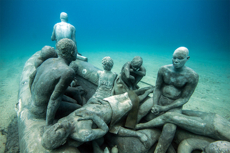 Museo Atlantico: the figures will permanently live 45 feet (14 meters) below the water level | Photo: Jason deCaires Taylor