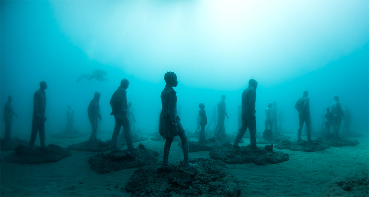 Museo Atlantico: 300 life-sized figures sculpted by Jason deCaires Taylor | Photo: Jason deCaires Taylor