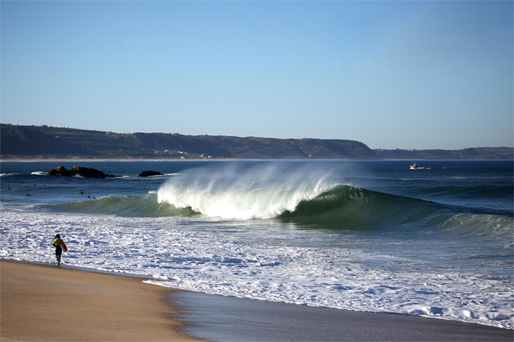 Nazaré, Portugal: the 2019 APB World Tour will not visit Praia do Norte | Photo: APB