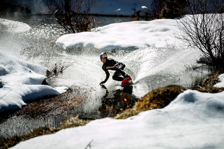 Nikolas Plytas: waterskiing on snow | Photo: Red Bull