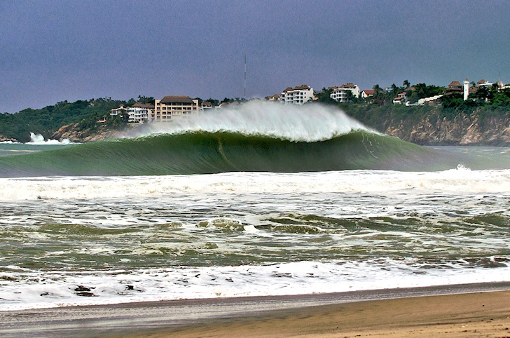Puerto Escondido: a perfect A-frame wave