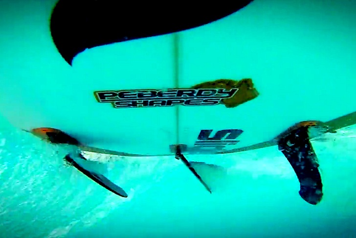 Slide Fins: flexible surfboard fins reduce drag