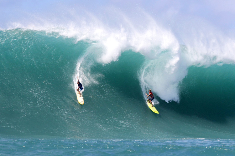 Waimea Bay: the ultimate big wave surfing arena | Photo: Noyle/WSL
