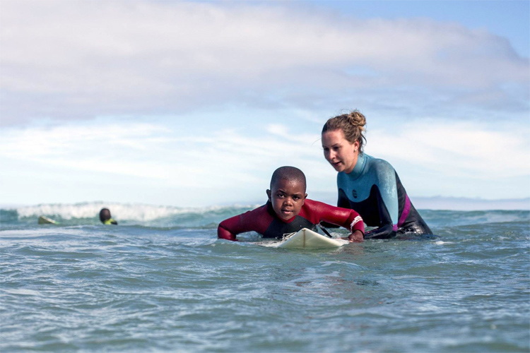 Surfpop: changing communities through surfing | Photo: Surfpop