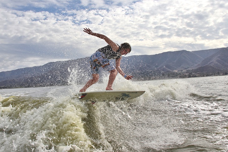 Synthetic Swell: a wakesurfing extravaganza | Photo: Wake9.com