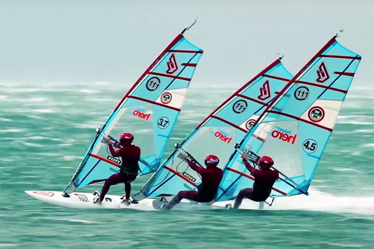Raphael Filippi, Régis Bouron, and Matthieu Vinceneux: the tridem windsurfers