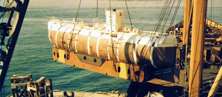 Bathyscaphe Trieste: the first manned sub to reach Challenger Deep | Photo: Creative Commons