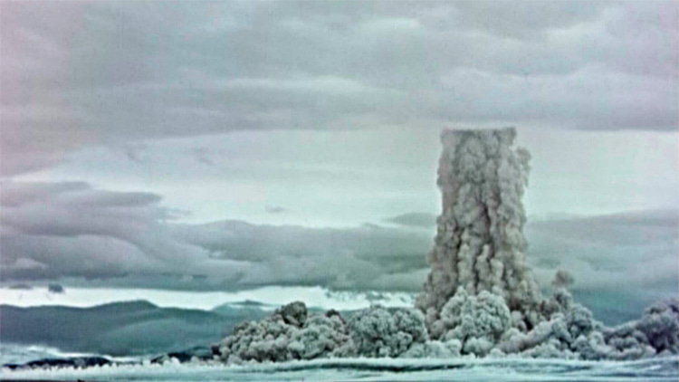 Tsar Bomba: the Soviet Union detonated the largest-ever underwater atomic test on Severny Island in October 1961