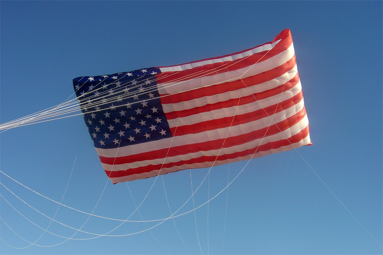 The US Flag: a kite built for David Gomberg