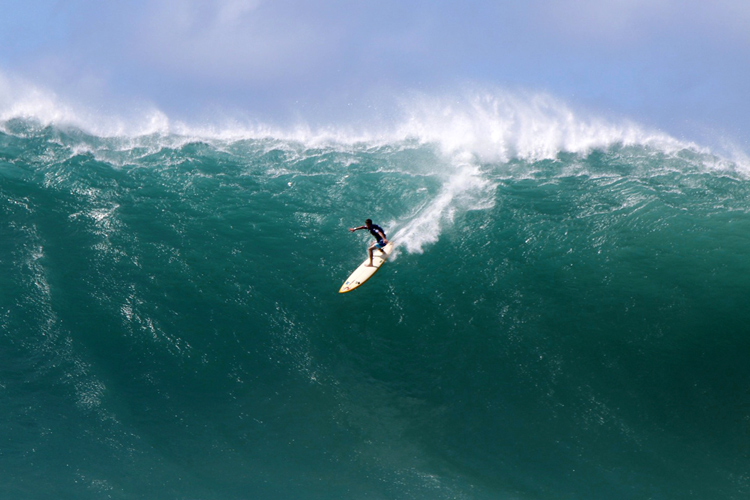 Waimea Bay: one of the biggest waves in the world | Photo: Noyle/WSL