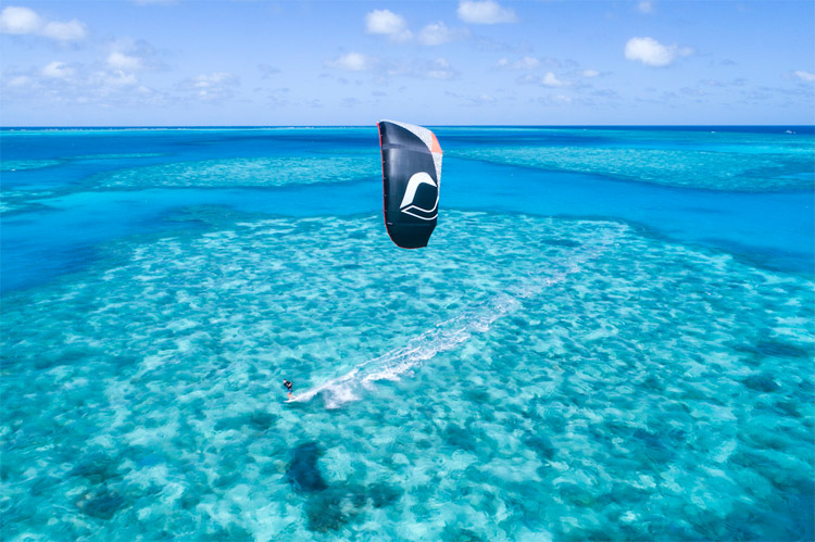 Ben Wilson: kitesurfing the turquoise waters of the Great Barrier Reef | Photo: Ben Wilson Surf