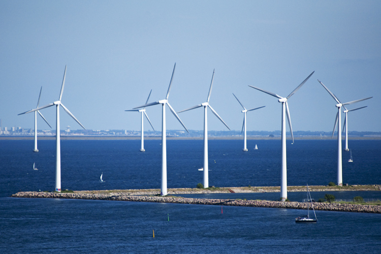 Wind power in Denmark: 5,000 turbines at work | Photo: CGP Grey/Creative Commons