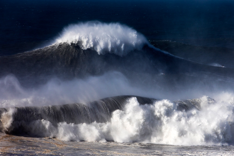Big waves: not for the average surfer | Photo: Red Bull