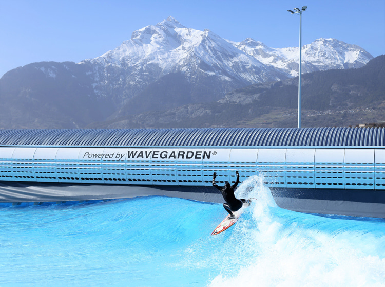 Wave pools: they brought surfing to Switzerland | Photo: Wavegarden