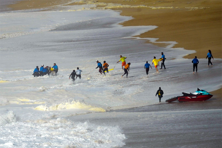 Alex Botelho: the Portuguese big wave surfer nearly drowned at Nazaré's Praia do Norte | Photo: WSL