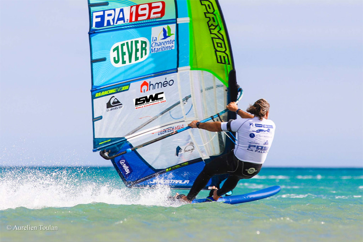 Antoine Albeau: the fastest windsurfer on the planet | Photo: Toulan/Prince of Speed