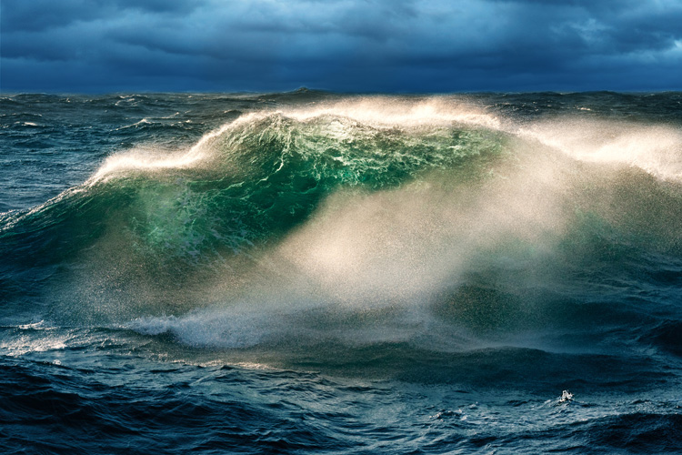 Waves: the North Atlantic produces bigger waves than the Southern Ocean | Photo: Shutterstock