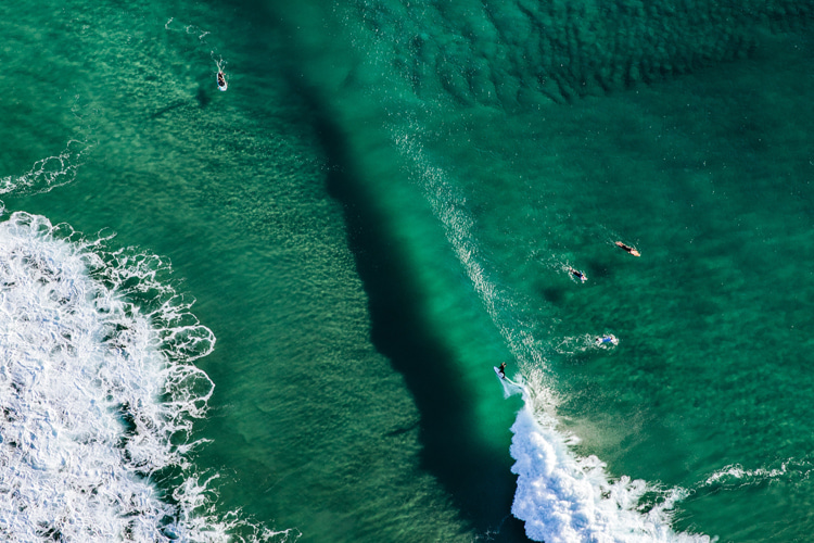Bathymetry: the seafloor changes the way surfers ride waves | Photo: Gold Coast/Creative Commons