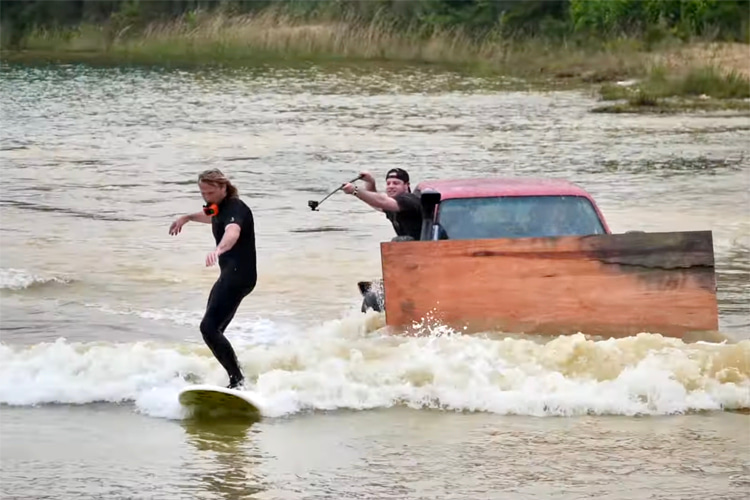 Artificial waves: the Ben Gravy concept only requires a truck and a plywood board