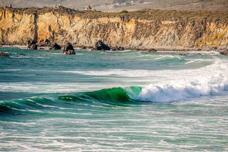 Big Sur: explore the best surf spots of the Central Coast of California | Photo: Shutterstock