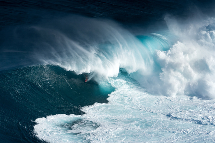 Billy Kemper: the Hawaiian big wave surfer won several events at Jaws | Photo: Solano/WSL