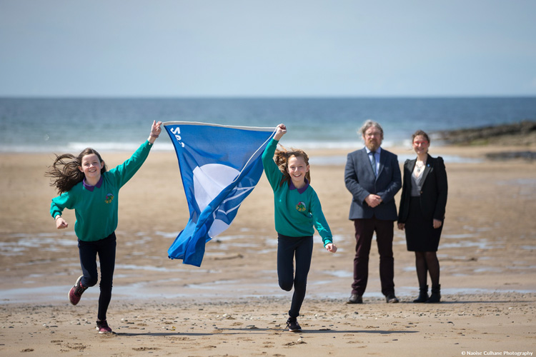 The Blue Flag: more than 4,500 ocean and river beaches, marinas and boating tourism operators hoist the iconic eco-friendly label | Photo: FEE